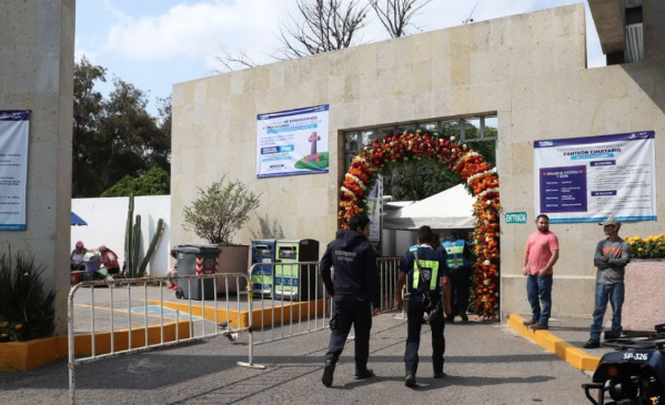 Lee más sobre el artículo Inicia operativo de seguridad panteones de Querétaro por Día de Muertos