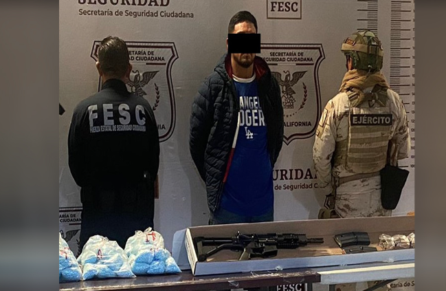Lee más sobre el artículo Cae hombre con 326 mil pastillas de droga sintética en Baja California