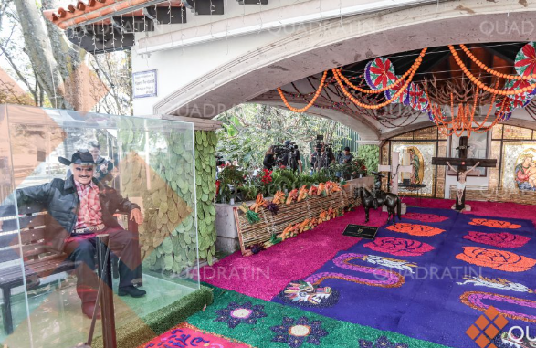 Lee más sobre el artículo Danzantes, mariachi y misa por Vicente Fernández a 3 años de su muerte