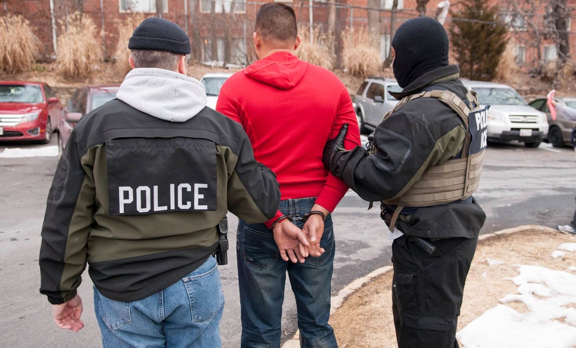 Lee más sobre el artículo Garantiza Kuri apoyo a migrantes queretanos deportados