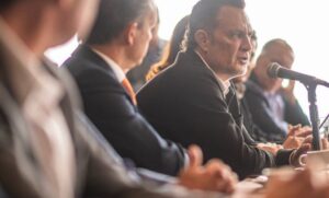 Lee más sobre el artículo Debería Legislatura Local decidir sobre la reducción de municipios: Kuri