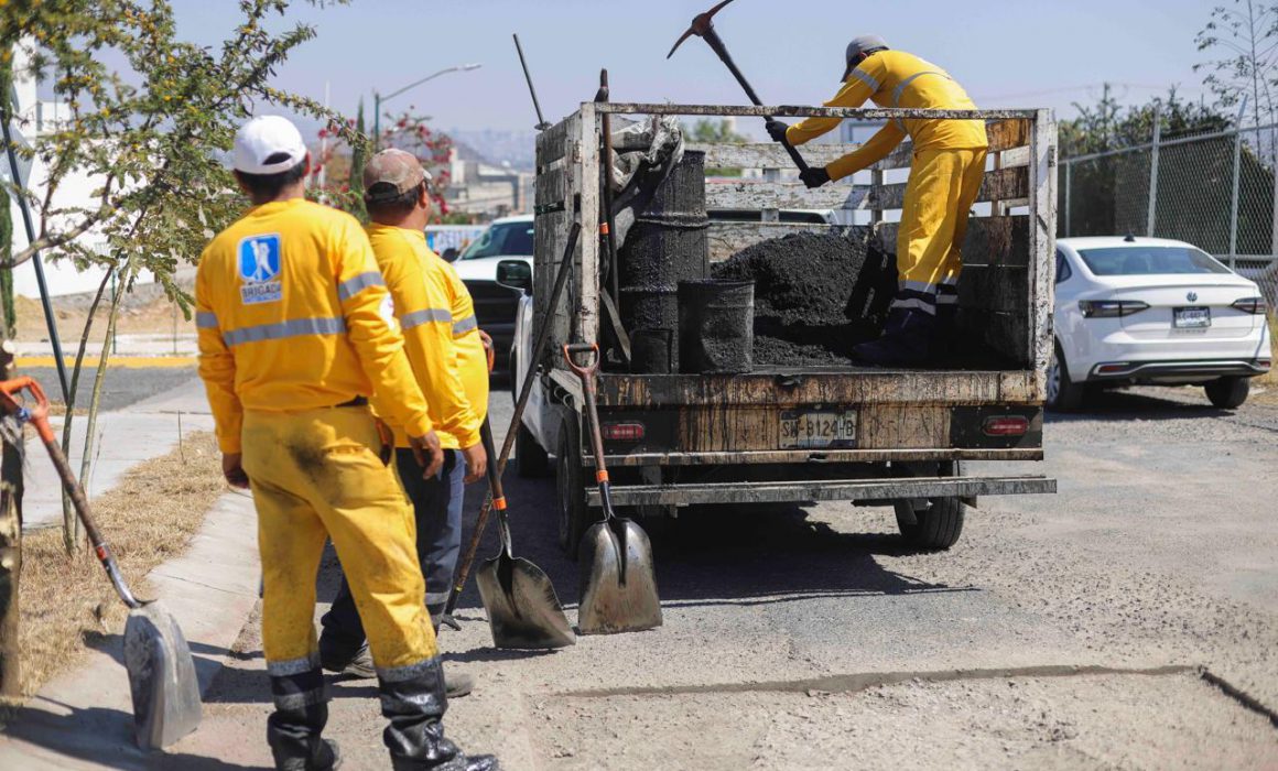 Lee más sobre el artículo Supervisan trabajos de Brigada Antibaches en Corregidora