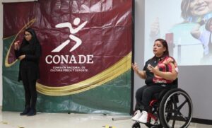 Lee más sobre el artículo Cierra Amalia Pérez el mes de la mujer, con conferencia en Querétaro