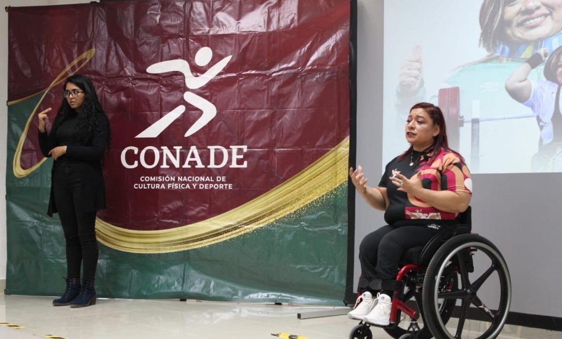 Lee más sobre el artículo Cierra Amalia Pérez el mes de la mujer, con conferencia en Querétaro