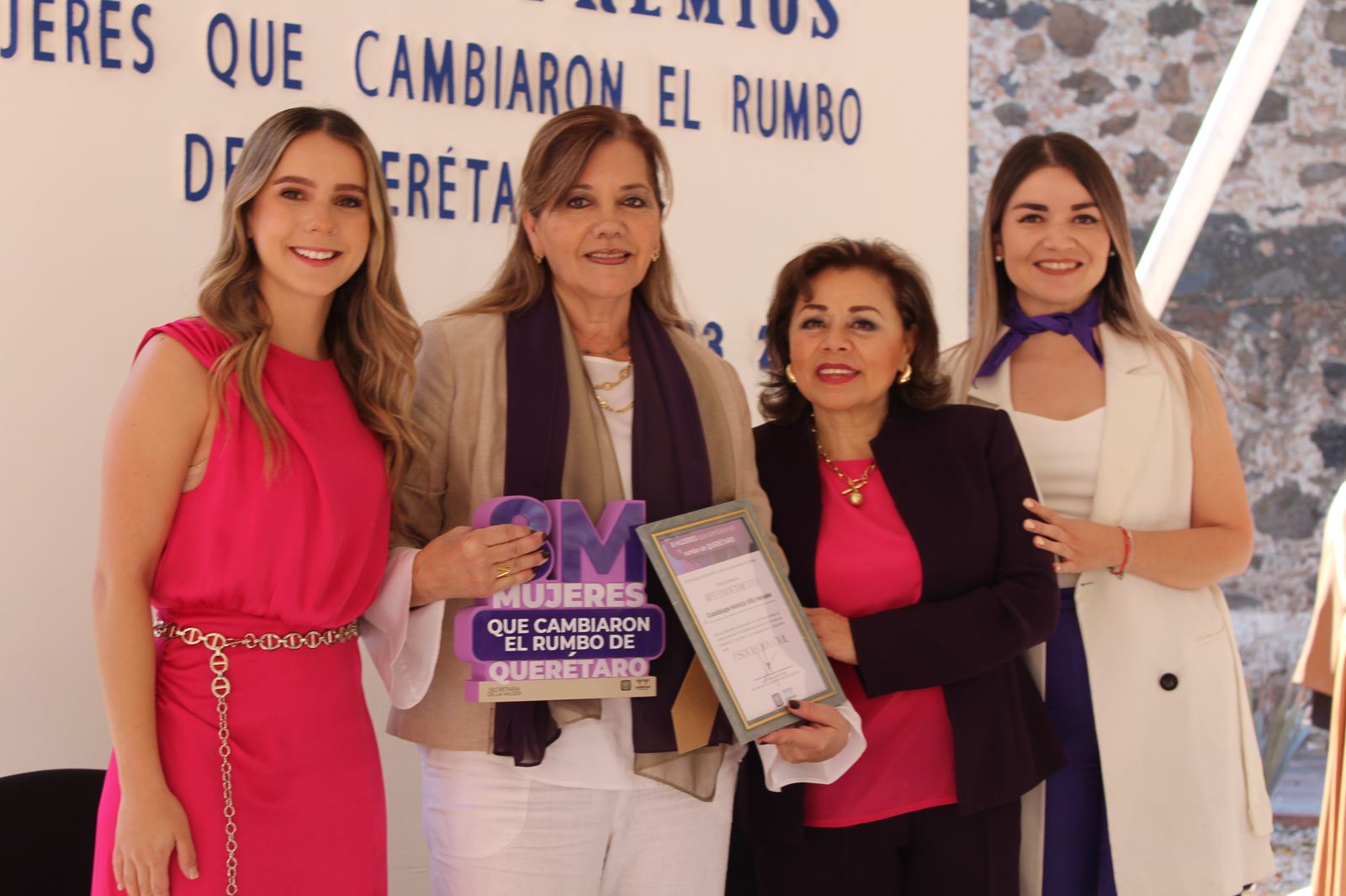 Lee más sobre el artículo Reconoce Municipio de Querétaro a 8 mujeres que cambiaron el rumbo
