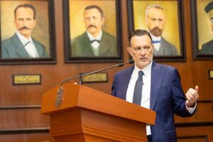 Lee más sobre el artículo Convoca Gobernador al sector comercio a seguir construyendo un Querétaro próspero