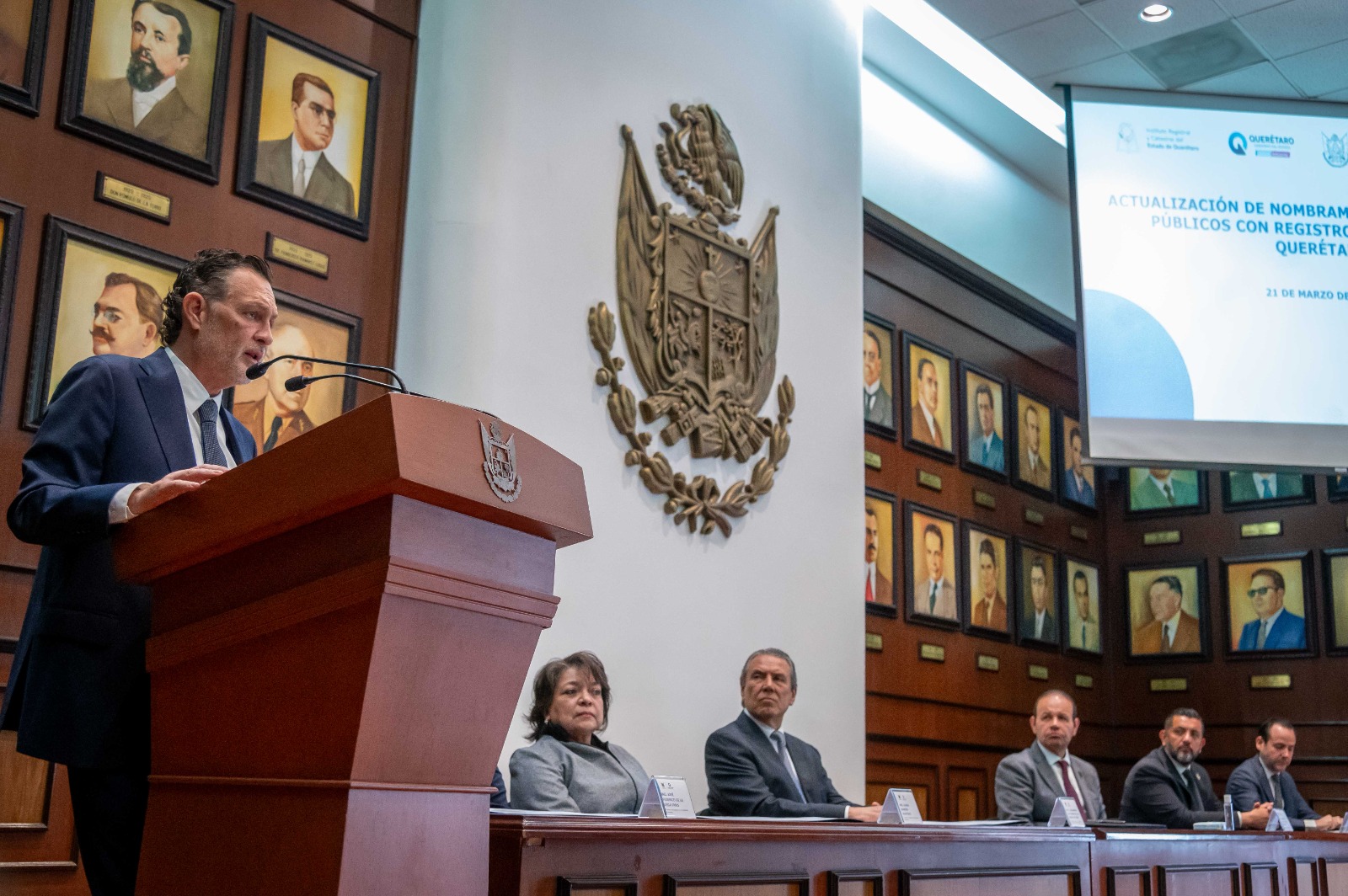 Lee más sobre el artículo Entrega Gobernador nombramientos actualizados a Tasadores Públicos con registro en el estado