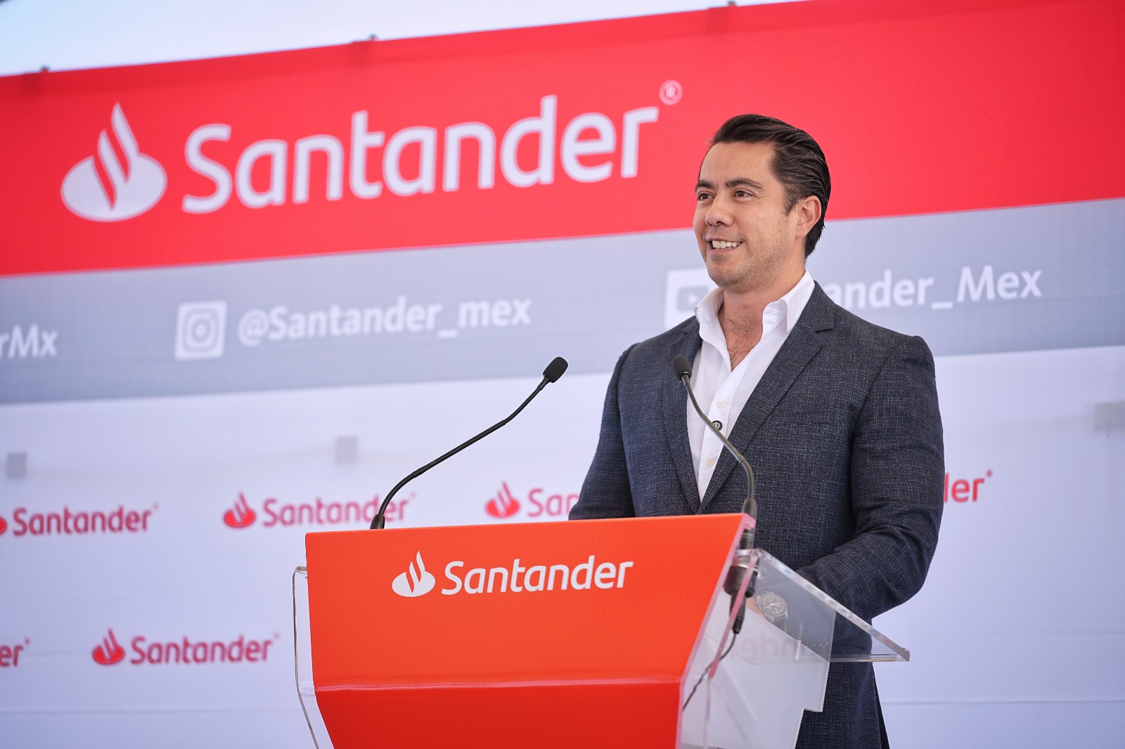 Lee más sobre el artículo Necesario trabajar todos juntos para proteger a Querétaro: Felifer Macías