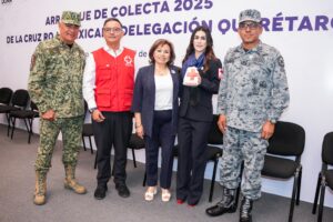 Lee más sobre el artículo Acompaña Presidenta del SMDIF al Gobernador del Estado al arranque de la Colecta 2025 de Cruz Roja Mexicana Delegación Querétaro