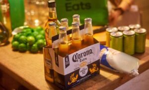 Lee más sobre el artículo Analizan regular la venta de bebidas alcohólicas, a través de las apps