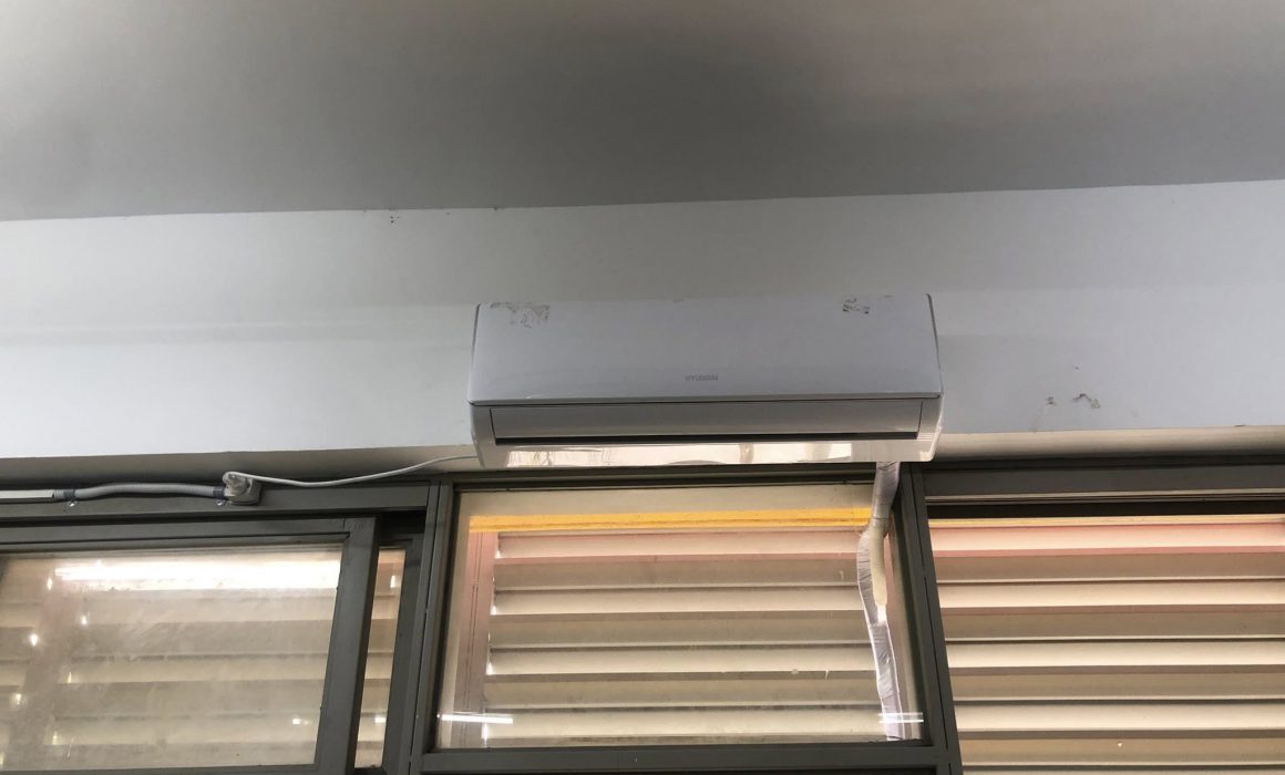 Lee más sobre el artículo Instalan aire acondicionado y ventiladores en escuelas de la Sierra Gorda