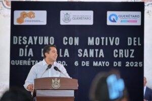 Lee más sobre el artículo Reconoce Felifer Macías al gremio de la construcción como pilar del desarrollo de Querétaro