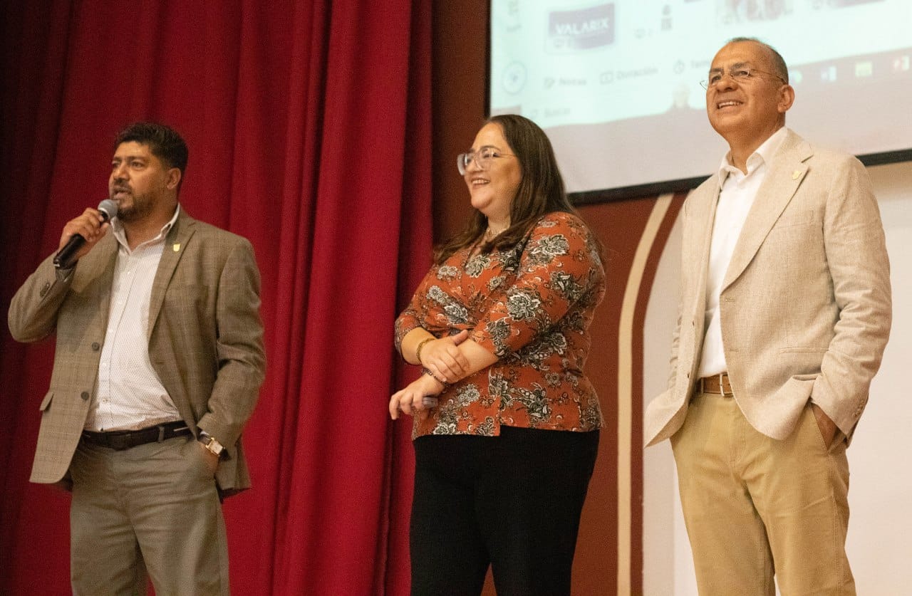 Lee más sobre el artículo Inauguran el “Congreso Anual 2025. Emprendimiento Regional y Artesanal” en San Juan del Río