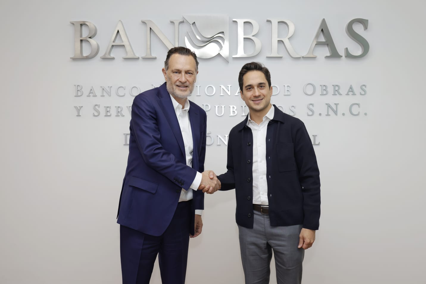 Lee más sobre el artículo Presenta Gobernador carpeta de proyectos a titular de BANOBRAS