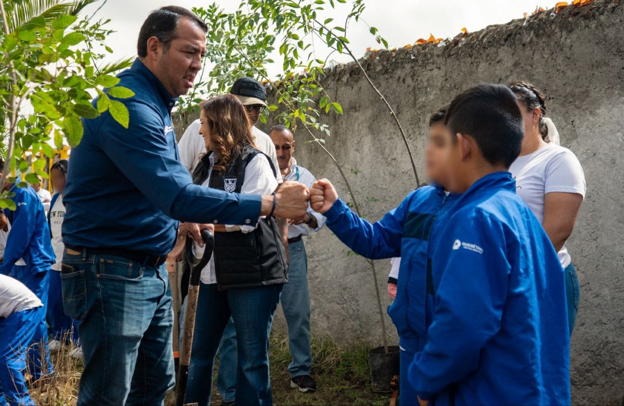 Lee más sobre el artículo Roberto Cabrera encabeza la Jornada de Reforestación “Día Mundial del Medio Ambiente” en Soledad del Río