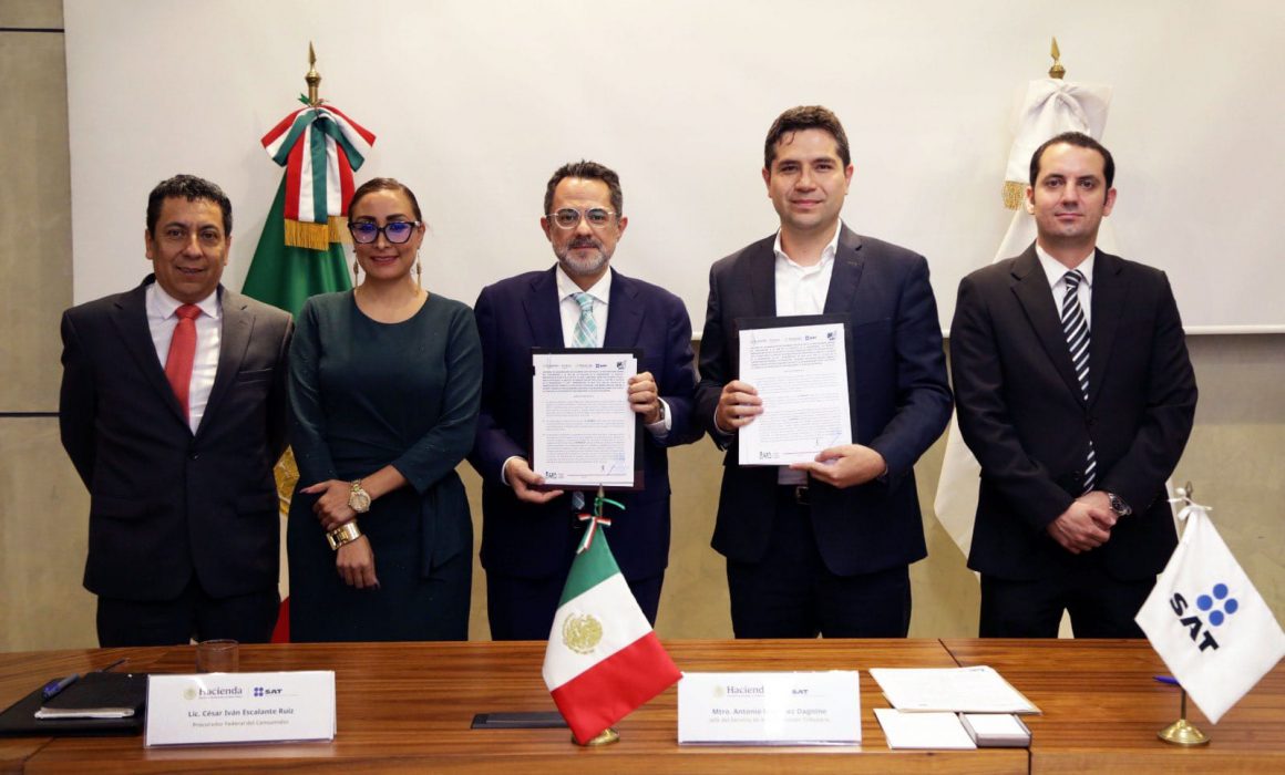 Lee más sobre el artículo SAT y Profeco hacen convenio para fortalecer honestidad y profesionalismo