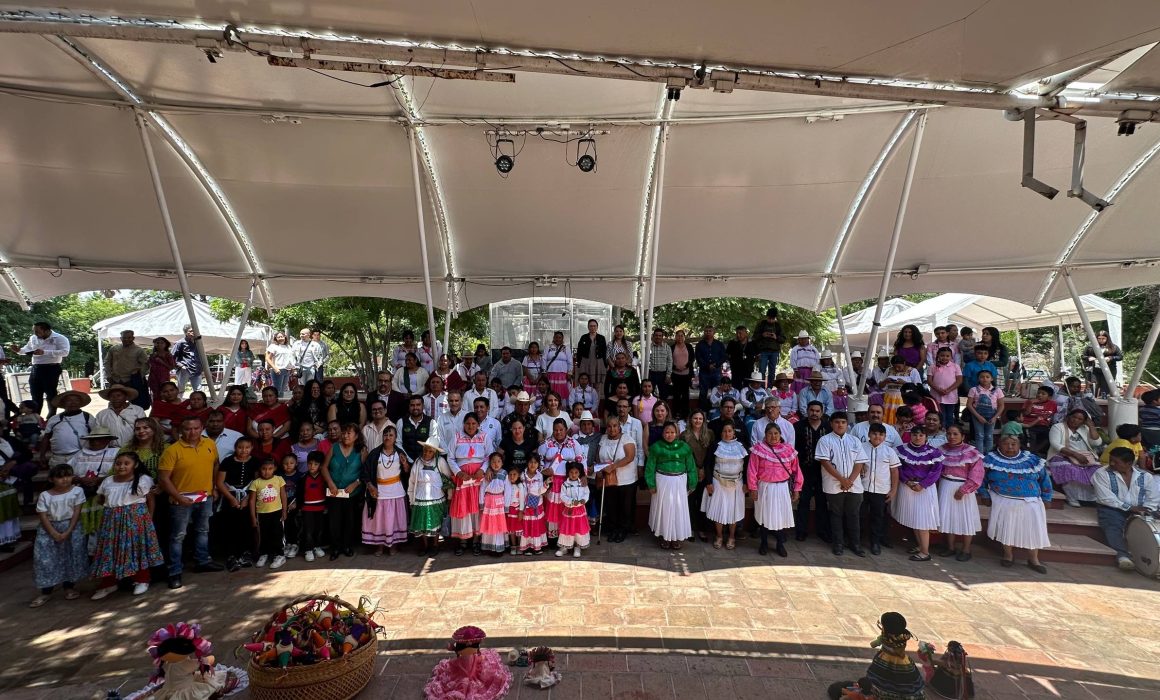 Lee más sobre el artículo Refrendan apoyo a pueblos indígenas en Querétaro