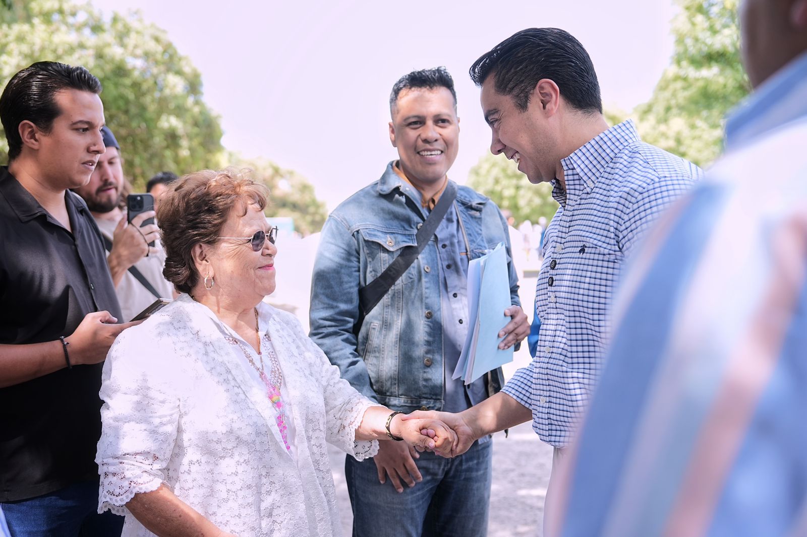 Lee más sobre el artículo Participa Felifer Macías en Jornada Aquí Contigo