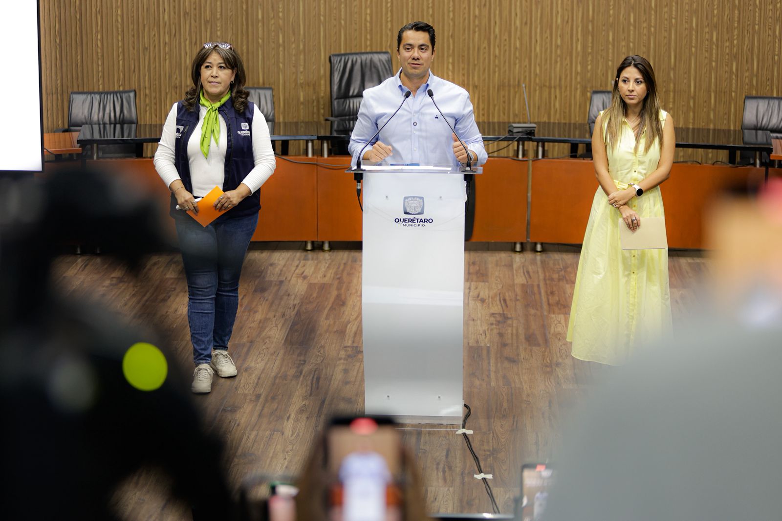 Lee más sobre el artículo Presenta Felifer Macías avances en atención ciudadana y programas culturales