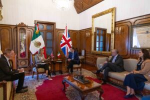 Lee más sobre el artículo Querétaro y Reino Unido fortalecen vínculos para la educación y el desarrollo económico