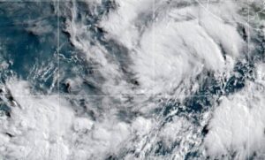 Lee más sobre el artículo Se forma Kiko en el Pacífico con previsión de convertirse en huracán