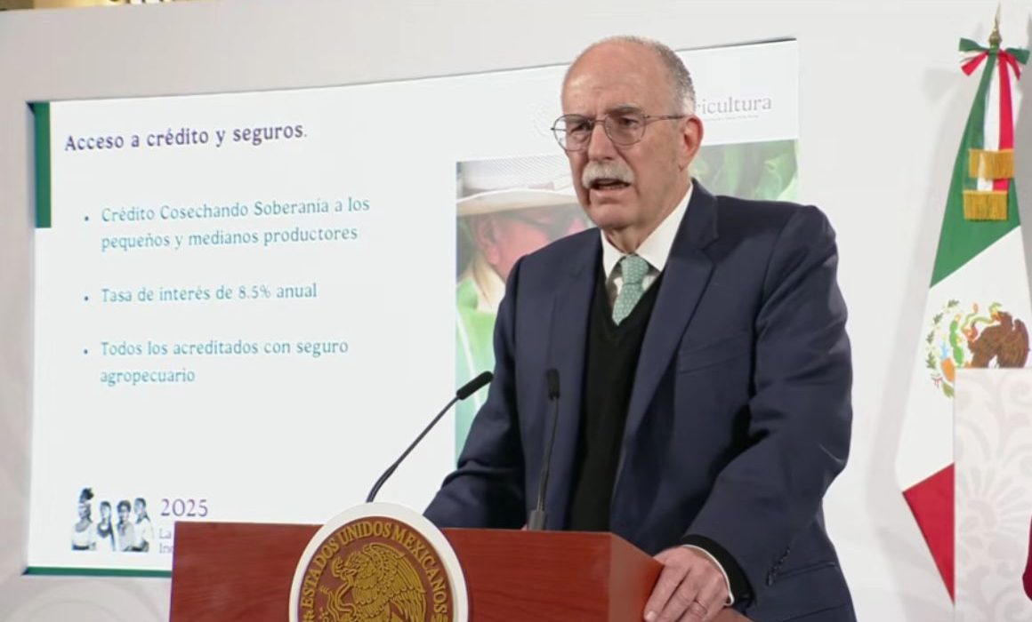 Lee más sobre el artículo Pactan Agricultura y productores de maíz incremento al precio y créditos