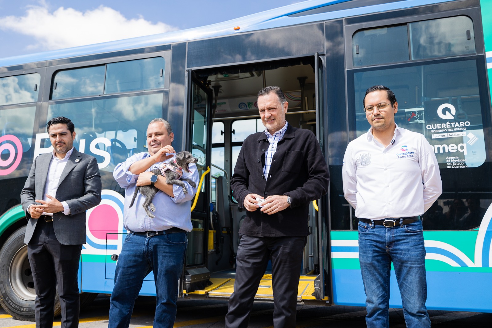 Lee más sobre el artículo Anuncia Gobernador Sistema Qrobús Pet Friendly