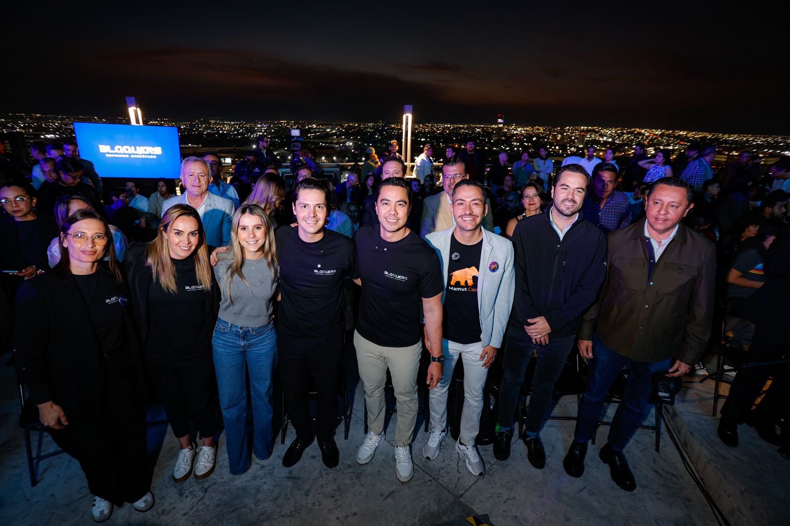 Lee más sobre el artículo Presenta Felifer Macías marca Bloquers