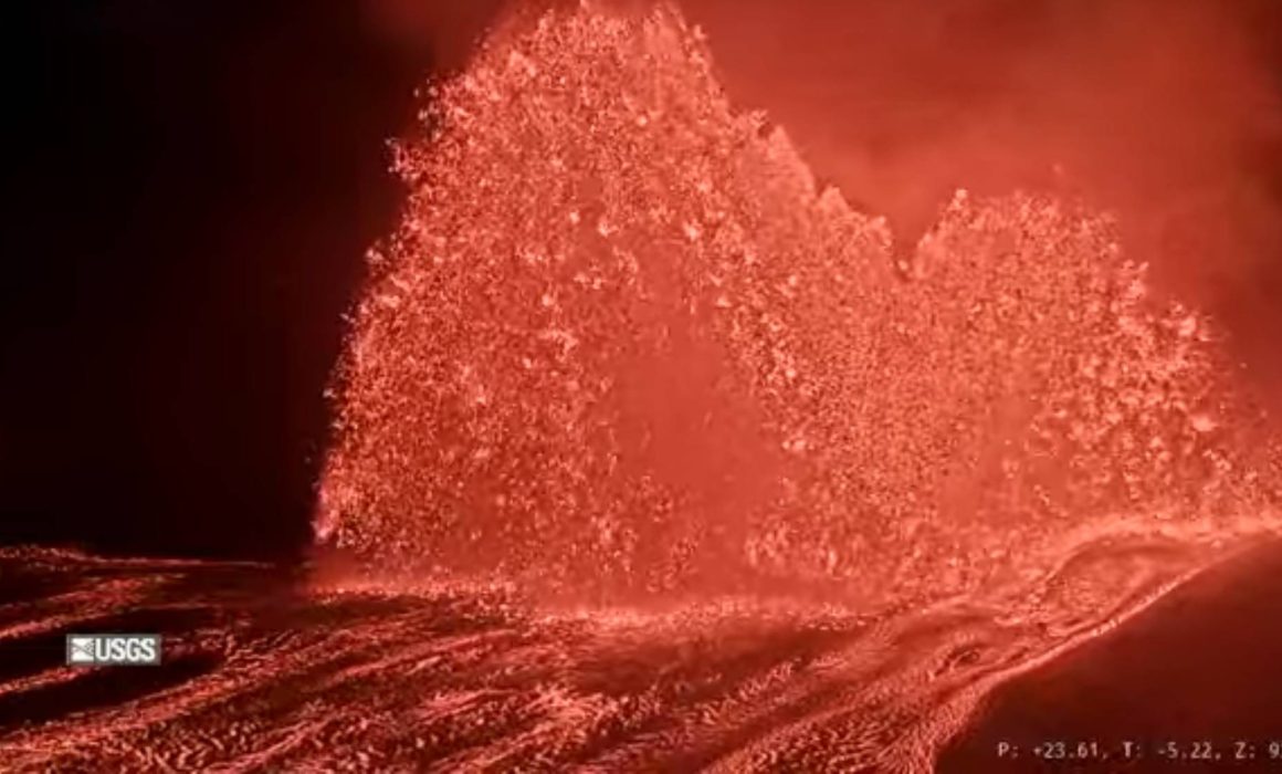 Lee más sobre el artículo Arroja Kilauea lava por más de 5 horas en su episodio eruptivo 36