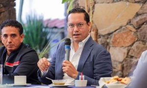 Lee más sobre el artículo Rehabilitarán vialidad en Parque Industrial Balvanera