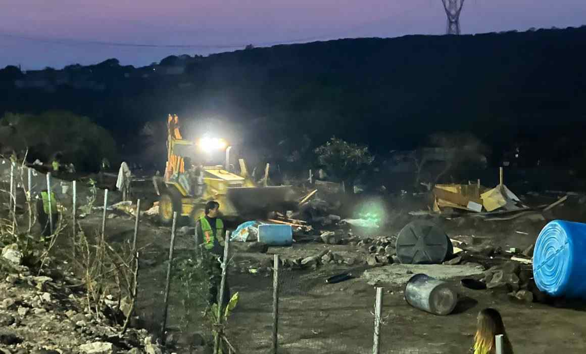 Lee más sobre el artículo Retiran asentamiento irregular en Constituyentes Oriente