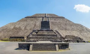 Lee más sobre el artículo ¡Renuevan Teotihuacán! Destinan 37 mdp ante la llegada del Mundial 2026