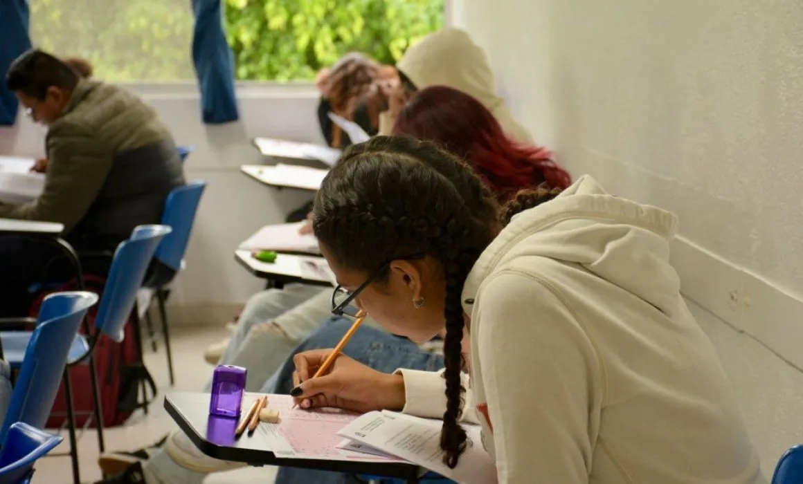 Lee más sobre el artículo Disminuye interés de jóvenes por estudiar una licenciatura