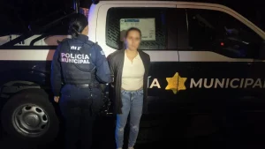 Lee más sobre el artículo Detienen a pasajera con documentos ligados a hecho delictivo