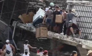 Lee más sobre el artículo Reportan saqueos en comercios y farmacias en Venezuela tras terremotos