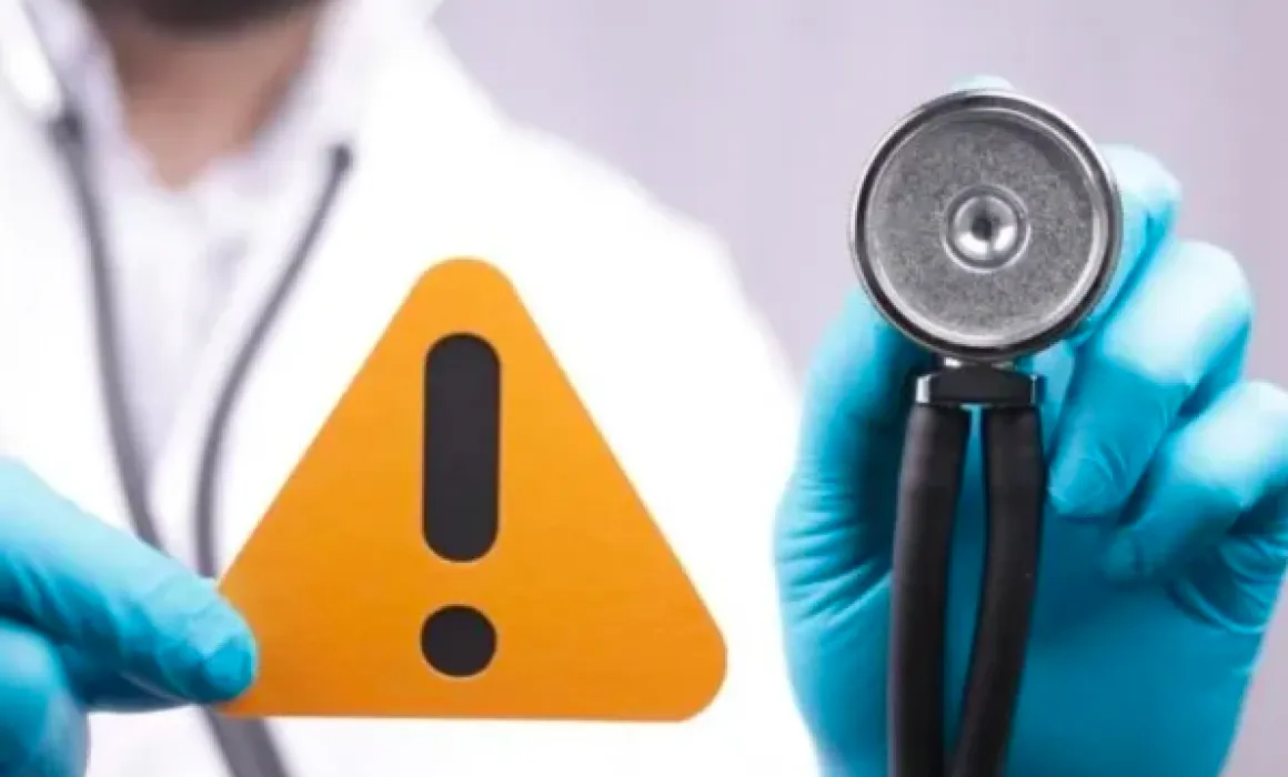 Lee más sobre el artículo Alerta Cofepris por falsificación de Pharmaton 50+ SENIOR