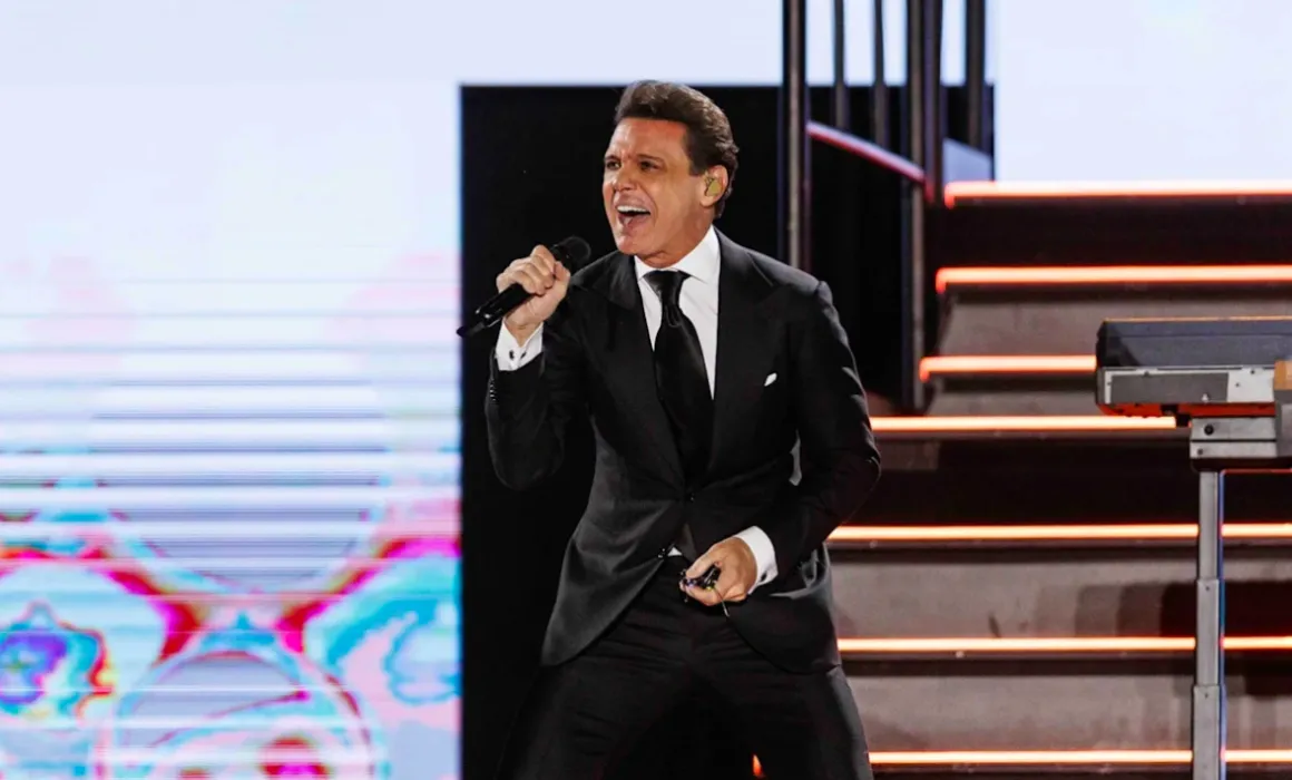 Lee más sobre el artículo Luis Miguel anuncia su regreso a los escenarios con gira en 2027