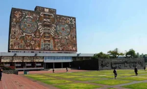 Lee más sobre el artículo Comunidad universitaria conmemora 475 años de fundación de la UNAM