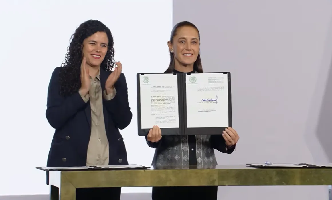 Lee más sobre el artículo Firma Sheinbaum decreto de nacionalidad única a partir de 2028.