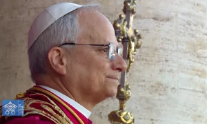 Lee más sobre el artículo Muestra el papa León XIV avance positivo en su recuperación