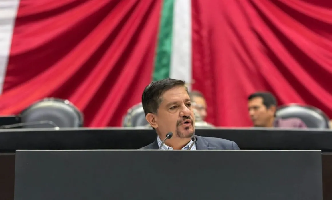 Lee más sobre el artículo Reforma fiscal busca apoyar a pequeños comerciantes: Luis Humberto Fernández