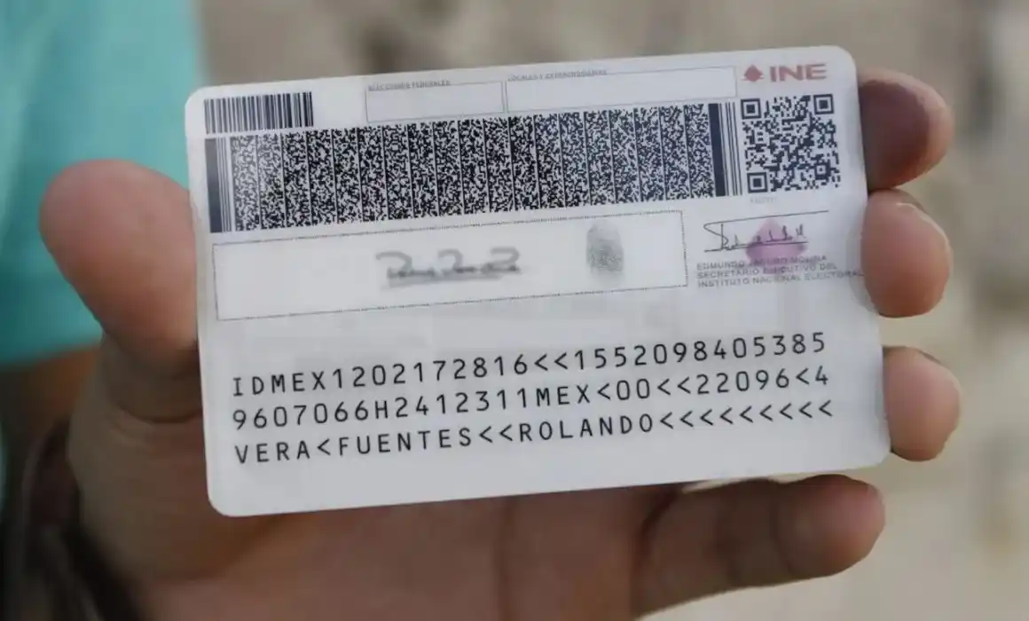 Lee más sobre el artículo Da INE hasta enero para tramitar credencial